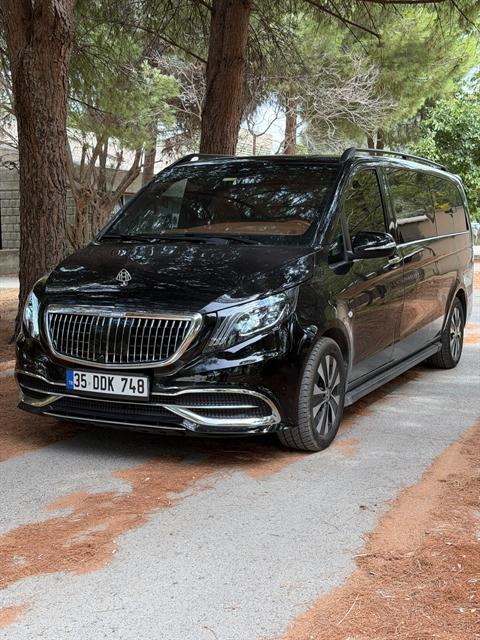 Maybach konsept ön tasarımlı Mercedes-Benz Vito VIP