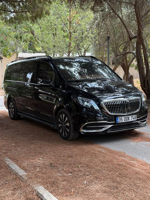 Mercedes-Benz Vito VIP sağ ön görünüm